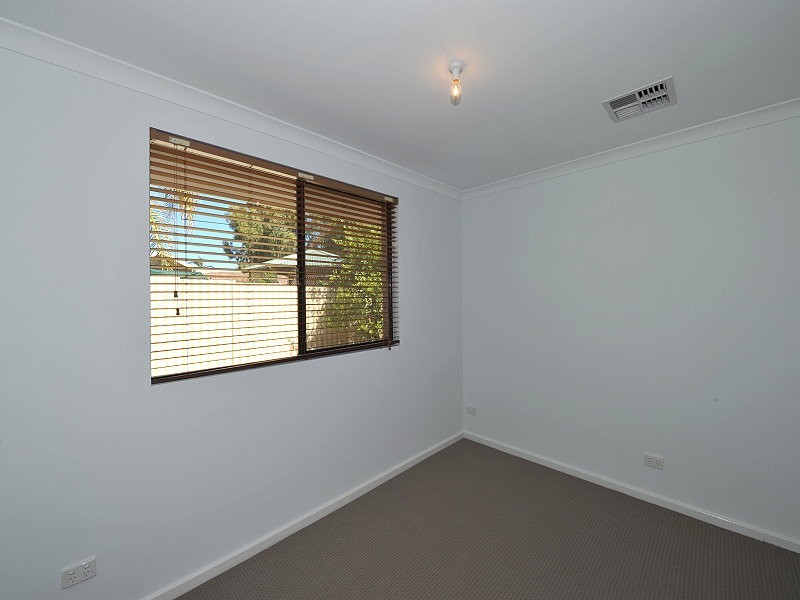 48 Mahogany Drive, Halls Head WA 6210