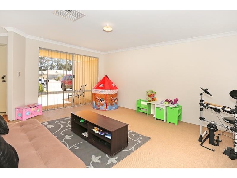 96 Meadow Springs Drive, Meadow Springs WA 6210