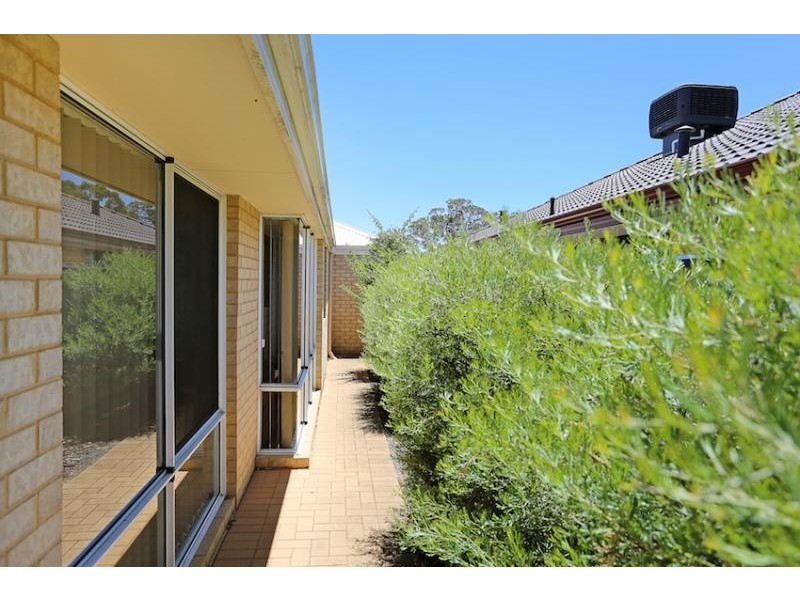 96 Meadow Springs Drive, Meadow Springs WA 6210