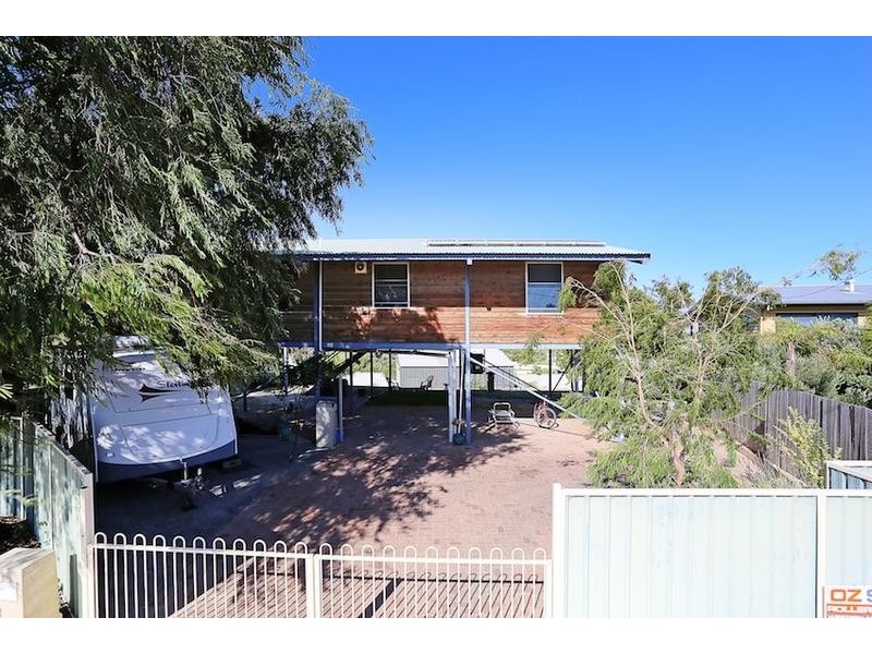 1 Warrie Street, Golden Bay WA 6174