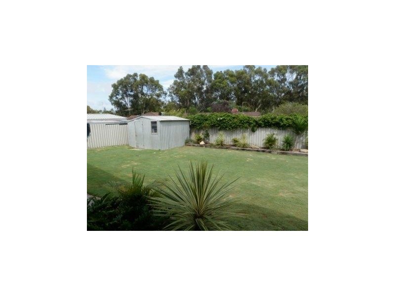 43 Glencoe Parade, Halls Head WA 6210