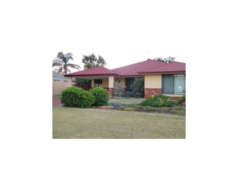 4 Crowthorn Cross, Erskine WA 6210