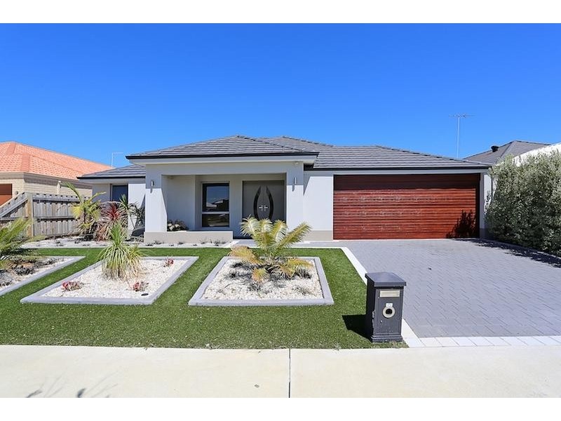 350 Peelwood Parade, Halls Head WA 6210