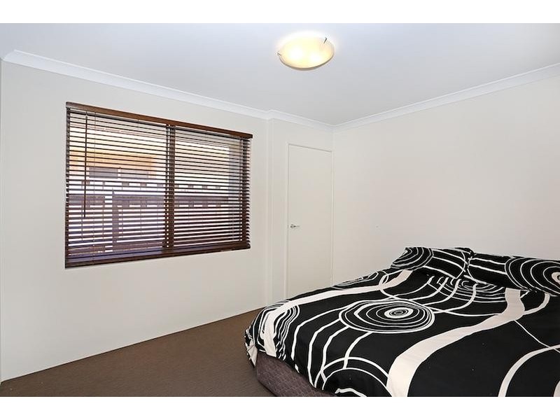 350 Peelwood Parade, Halls Head WA 6210