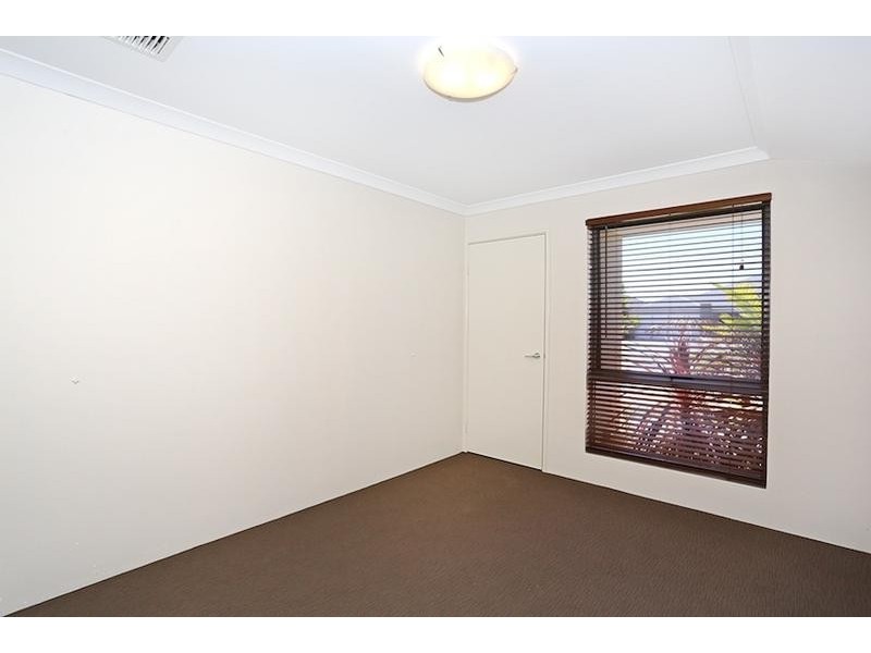 350 Peelwood Parade, Halls Head WA 6210