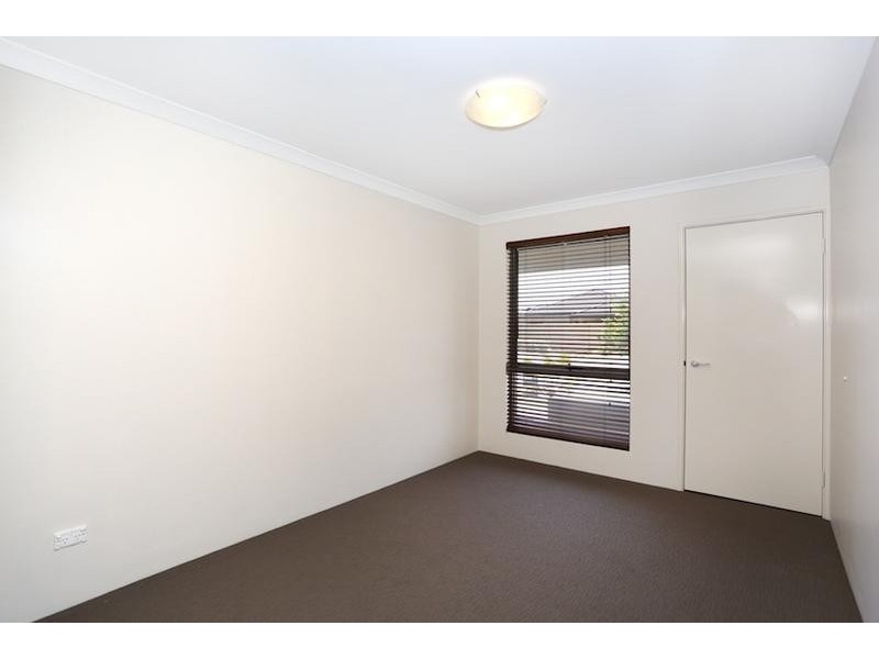 350 Peelwood Parade, Halls Head WA 6210