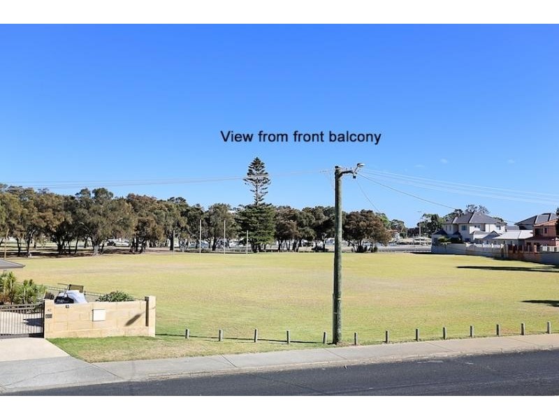 36 Leighton Road East, Halls Head WA 6210