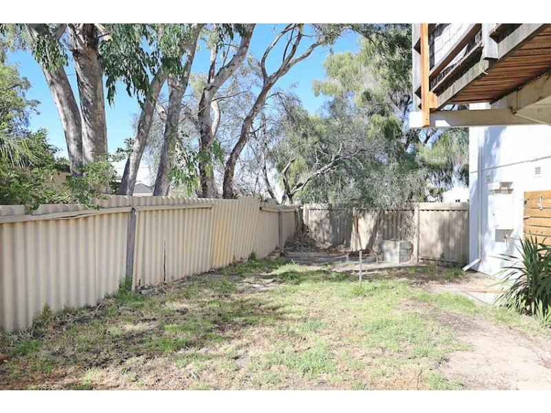36 Leighton Road East, Halls Head WA 6210