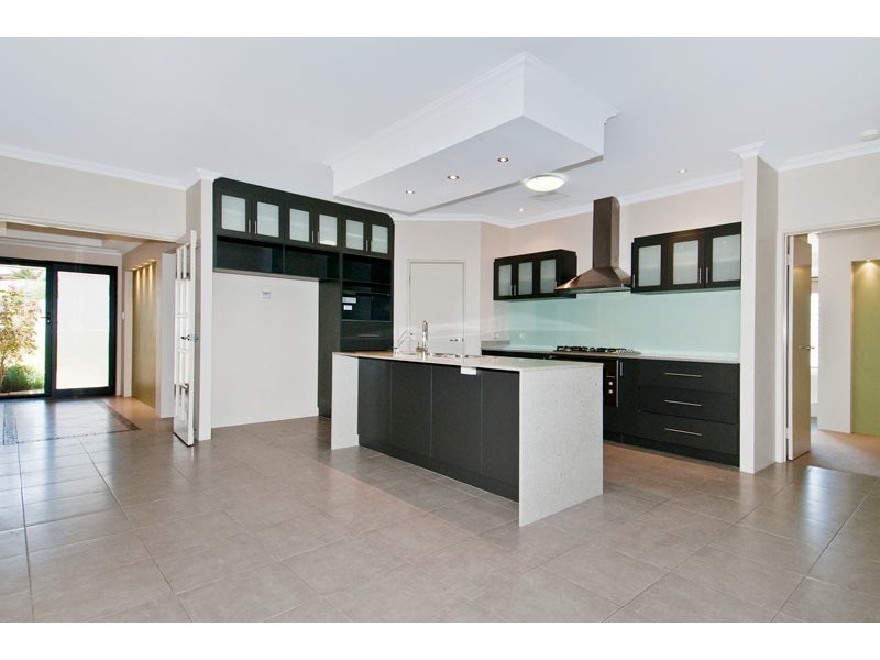 31 Albany Drive, Dawesville WA 6211