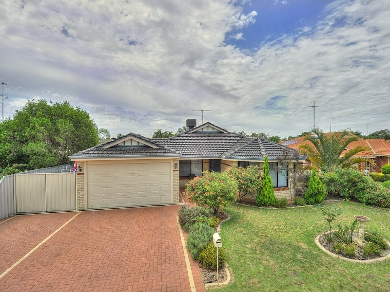 4 Oakleigh Drive, Erskine WA 6210