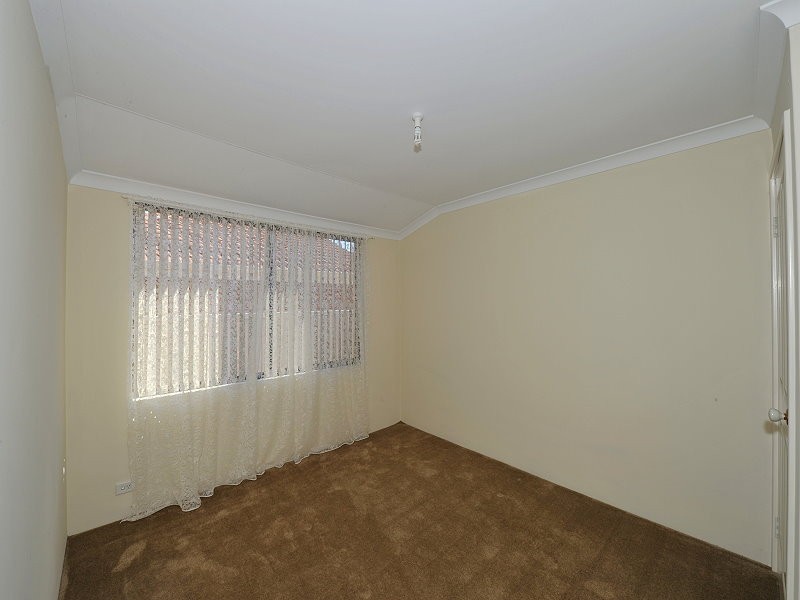 4 Oakleigh Drive, Erskine WA 6210