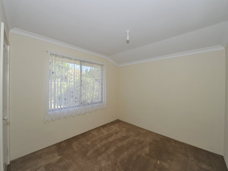 4 Oakleigh Drive, Erskine WA 6210