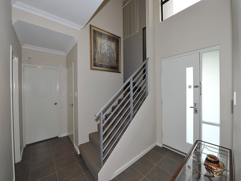 16 Churchill Avenue, Mandurah WA 6210