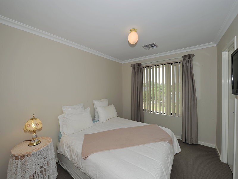 16 Churchill Avenue, Mandurah WA 6210