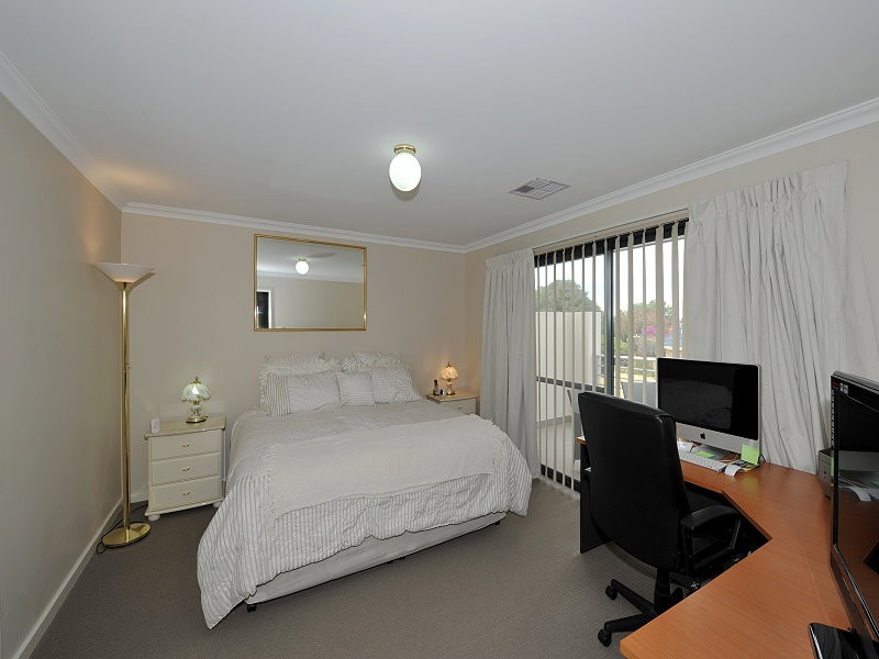 16 Churchill Avenue, Mandurah WA 6210