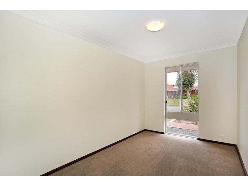 3 Sandalwood Parade, Halls Head WA 6210