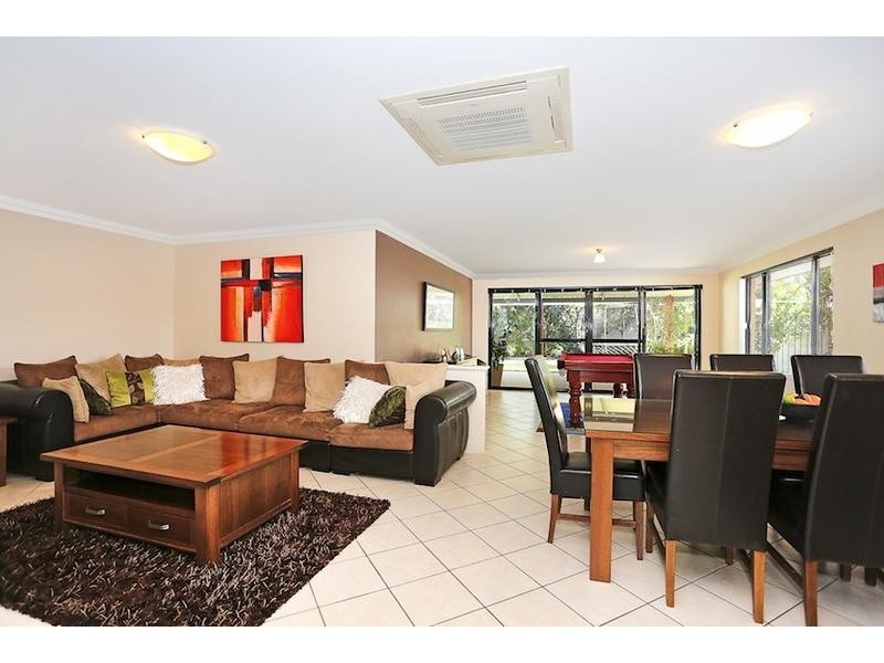 4 Levens Way, Erskine WA 6210