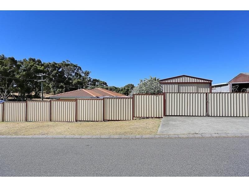 33 Thomson Street, Mandurah WA 6210