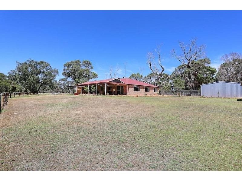 85 Shenton Road, Barragup WA 6209