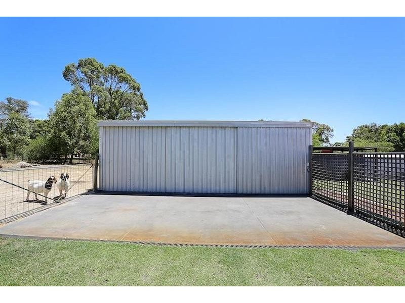 85 Shenton Road, Barragup WA 6209