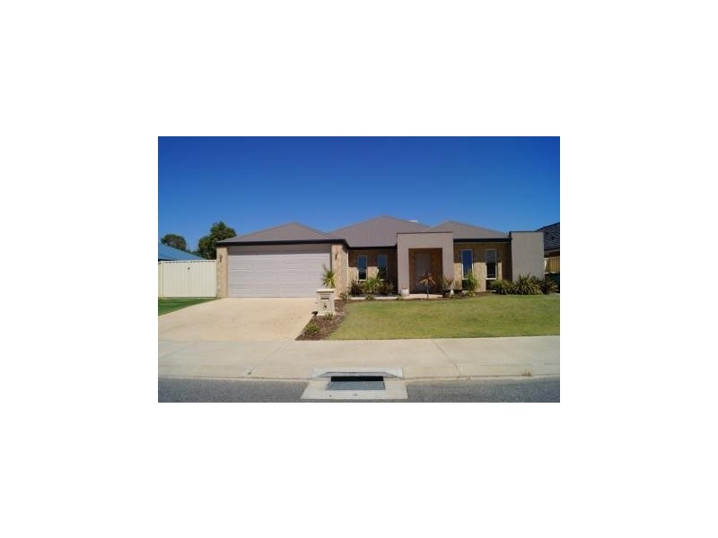 21 Addingham Boulevard, Madora Bay WA 6210