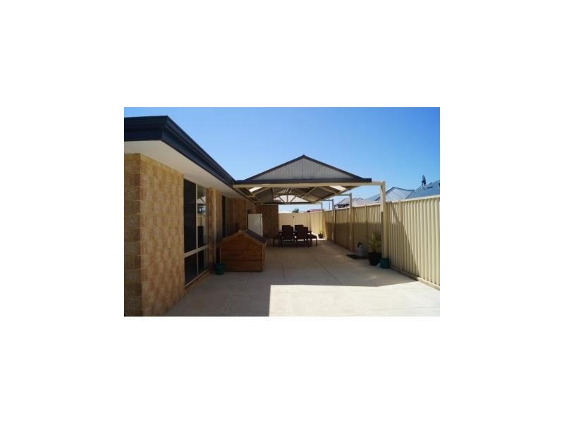 21 Addingham Boulevard, Madora Bay WA 6210