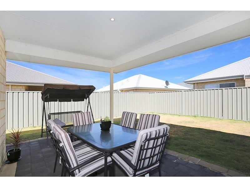 38 Nairn Road, Coodanup WA 6210