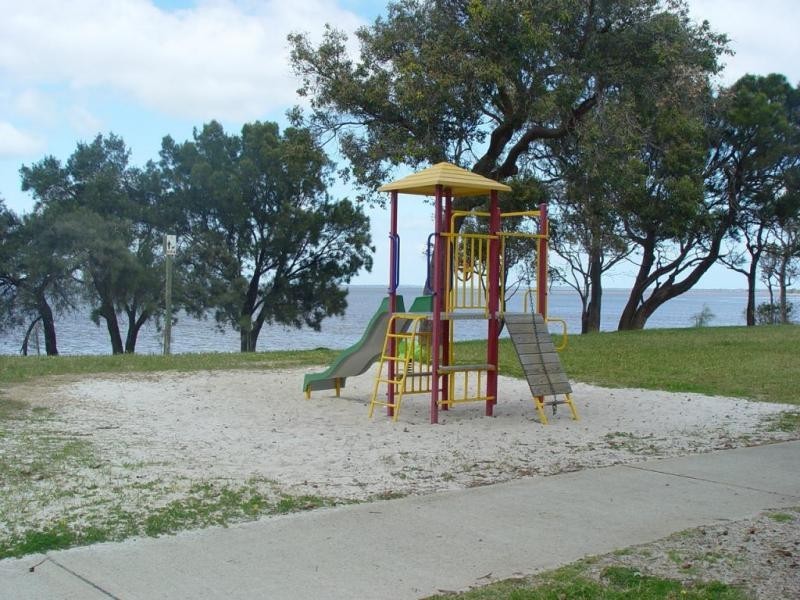 38 Nairn Road, Coodanup WA 6210