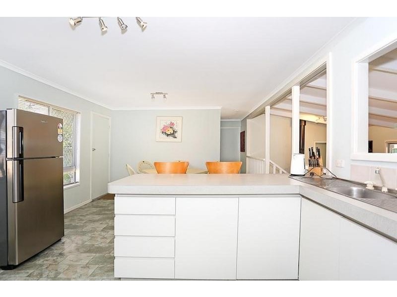 31 Rodoreda Crescent, Ravenswood WA 6208