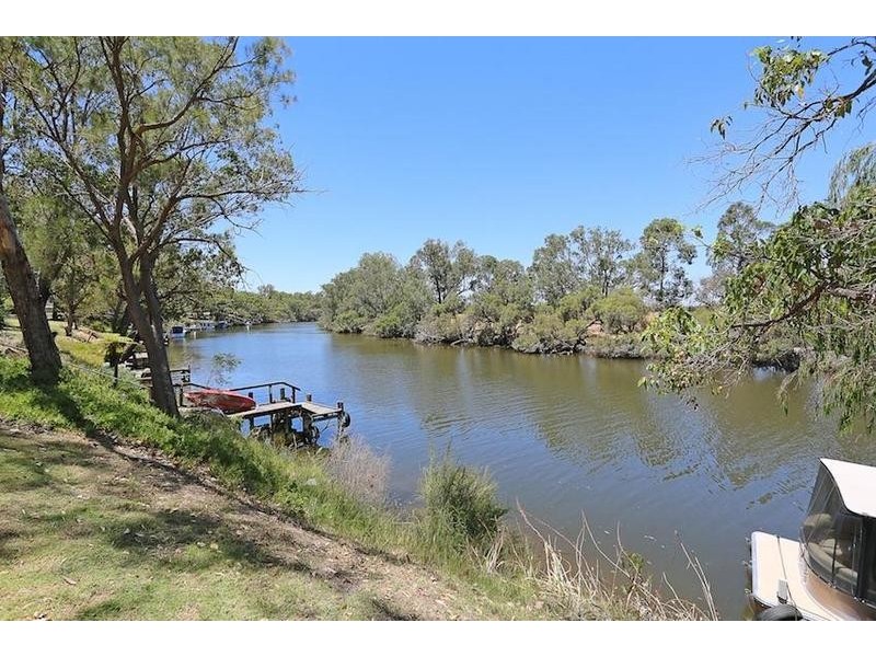 31 Rodoreda Crescent, Ravenswood WA 6208