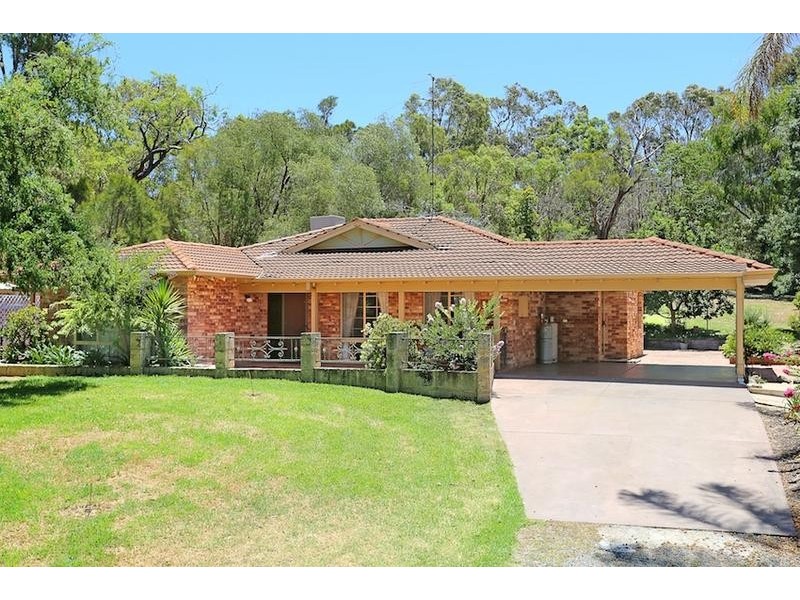 152 Gordon Road, Parklands WA 6180