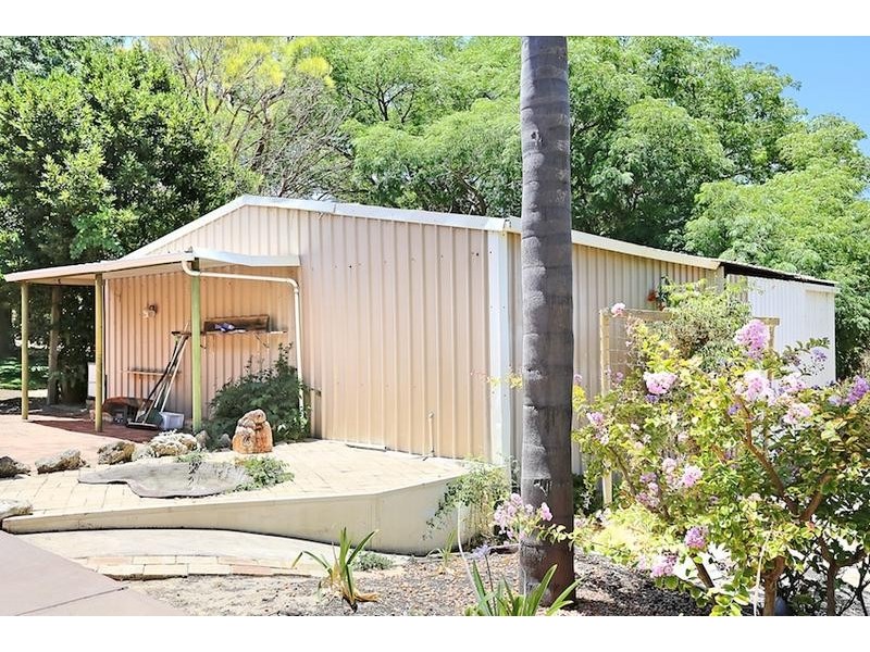 152 Gordon Road, Parklands WA 6180