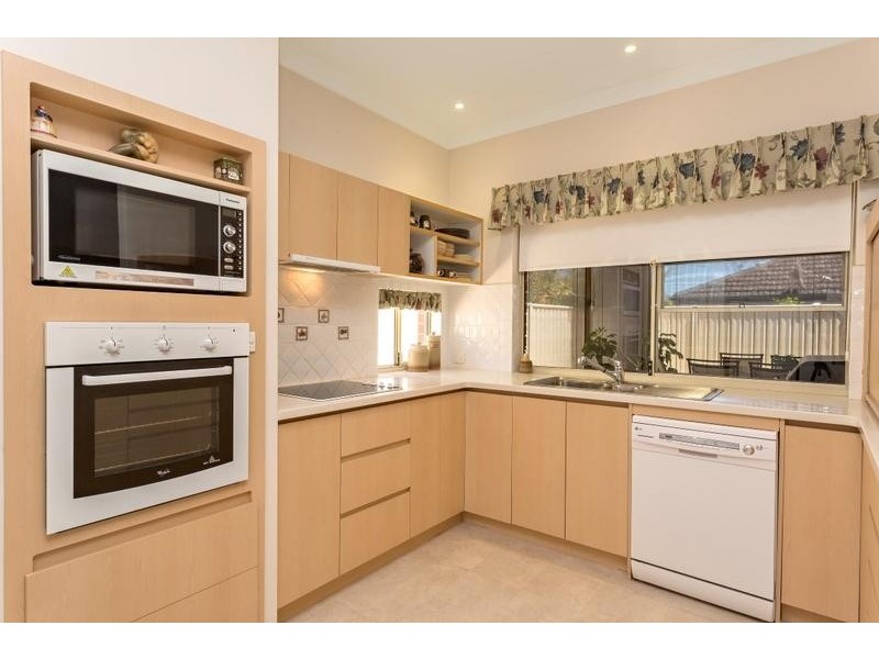 10 Black Swan View, Dudley Park WA 6210