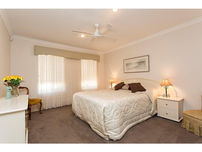 10 Black Swan View, Dudley Park WA 6210