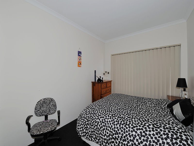 200 Peelwood Parade, Halls Head WA 6210