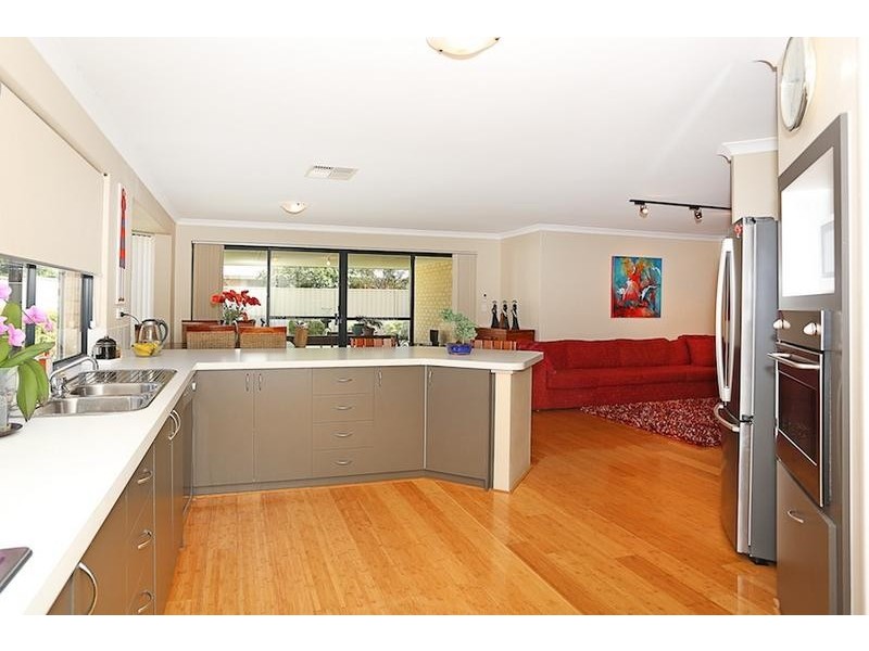 13 Dunsborough Court, Dawesville WA 6211