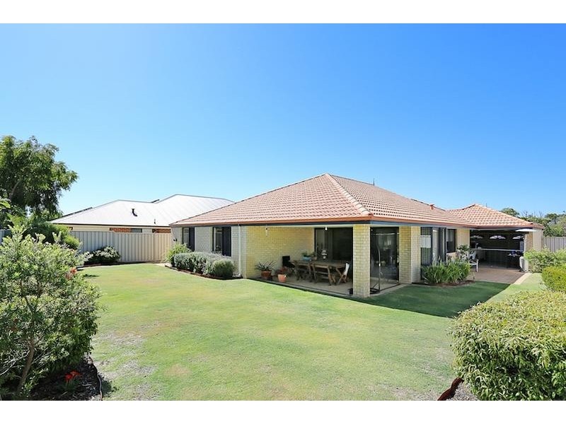 13 Dunsborough Court, Dawesville WA 6211