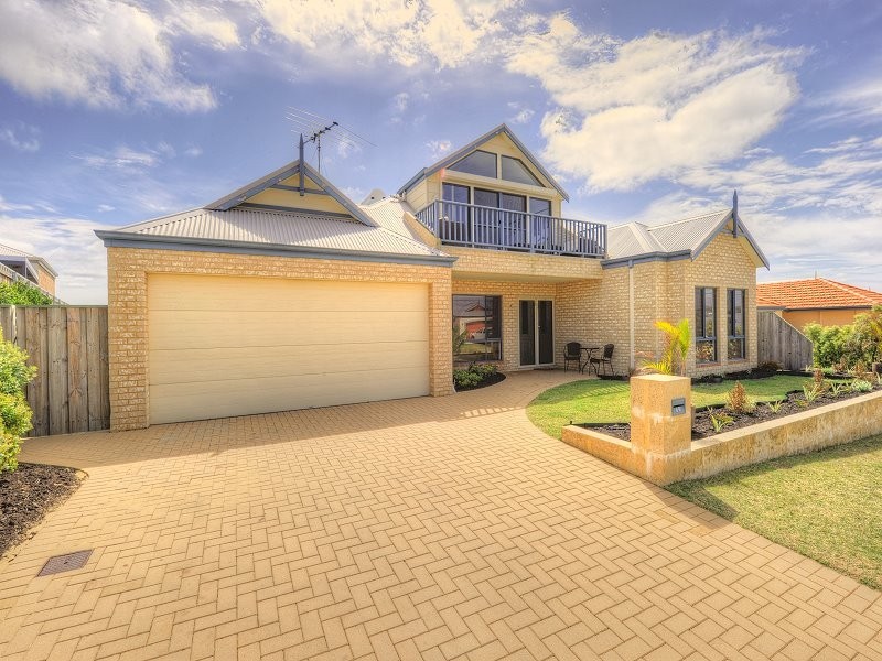 60 Quandong Parkway, Halls Head WA 6210