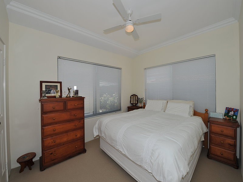 60 Quandong Parkway, Halls Head WA 6210