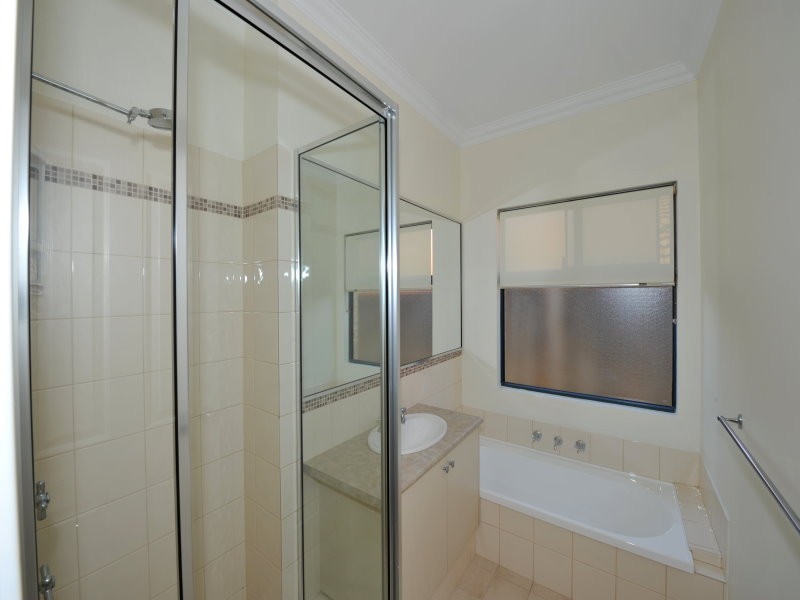 60 Quandong Parkway, Halls Head WA 6210