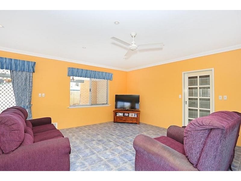 6 Sabina Drive, Madora Bay WA 6210