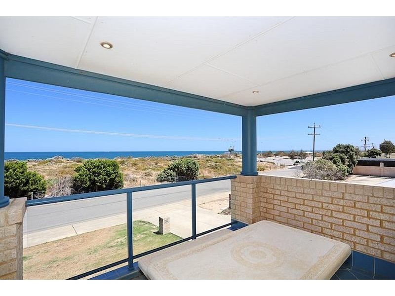 6 Sabina Drive, Madora Bay WA 6210