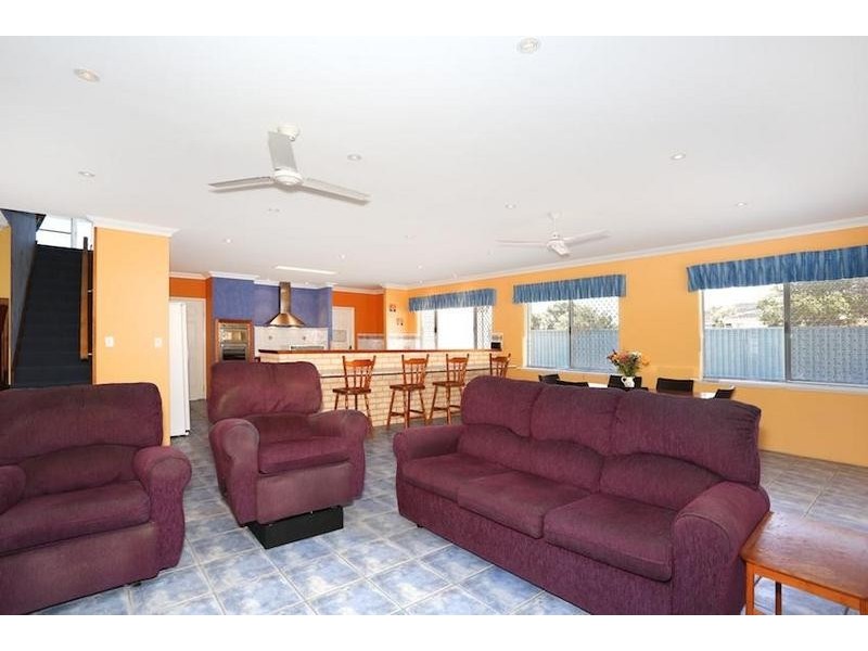 6 Sabina Drive, Madora Bay WA 6210