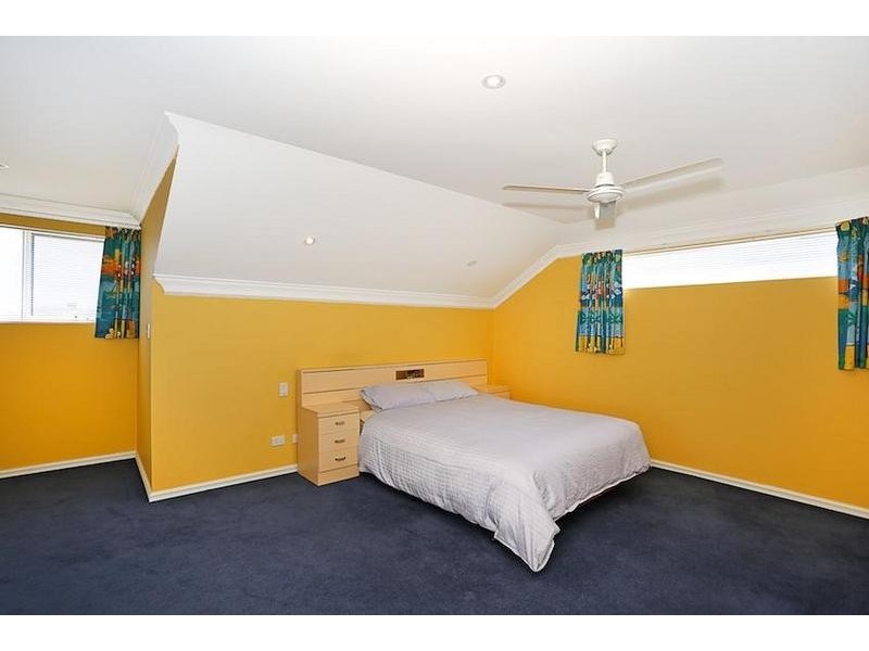 6 Sabina Drive, Madora Bay WA 6210