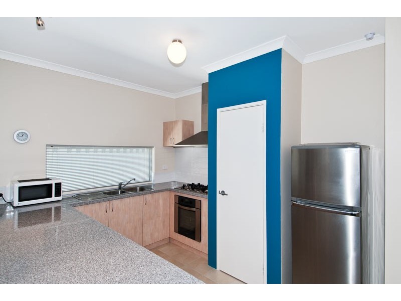 8 Butcherbird Loop, Erskine WA 6210