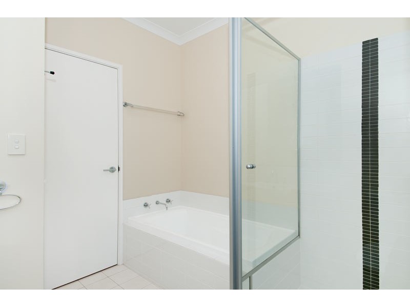 8 Butcherbird Loop, Erskine WA 6210