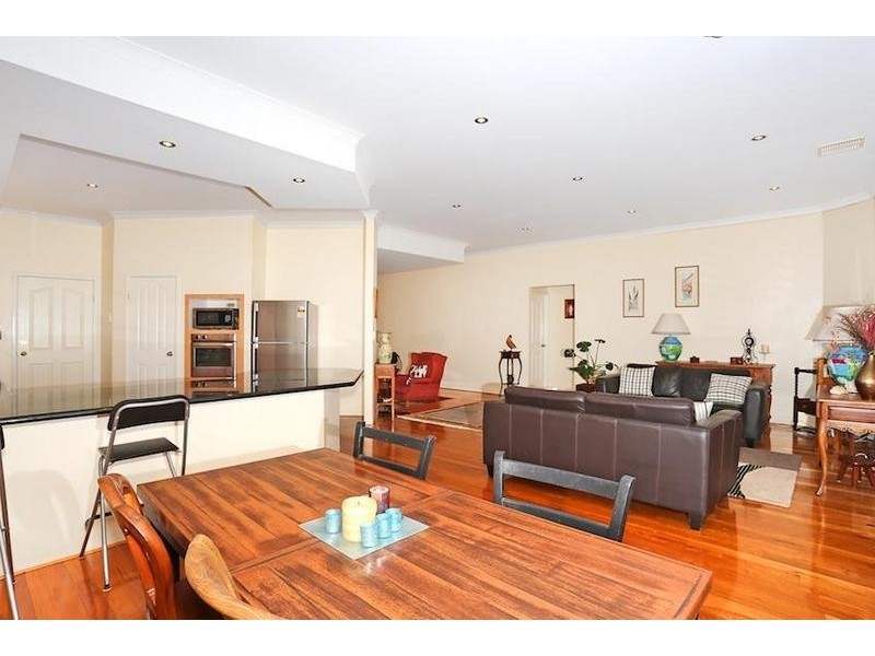 50 Mariners Cove Drive, Dudley Park WA 6210