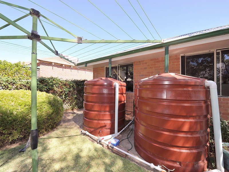 10 Allamanda Way, Halls Head WA 6210