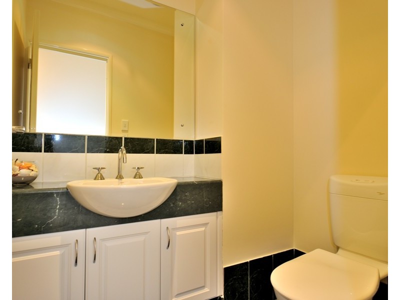 29 Leisure Way, Halls Head WA 6210