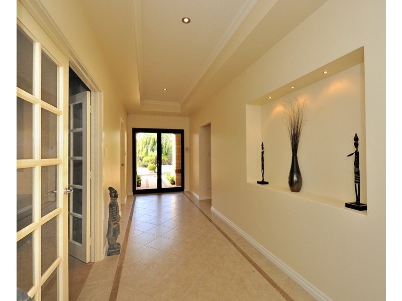 29 Leisure Way, Halls Head WA 6210